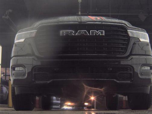 Diamond Black Crystal Pearlcoat 2025 RAM 1500 Laramie