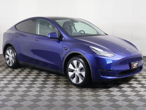 2022 Tesla Model Y Long Range Dual Motor All-Wheel Drive