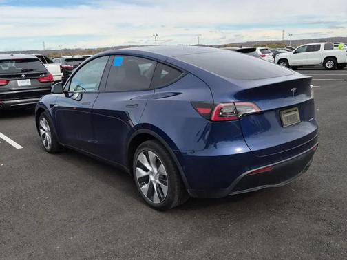 2022 Tesla Model Y Long Range Dual Motor All-Wheel Drive