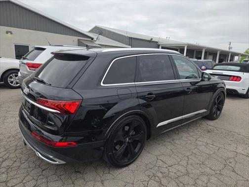 2020 Audi Q7 55 Prestige