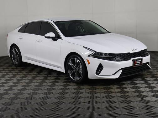 2022 Kia K5 LXS