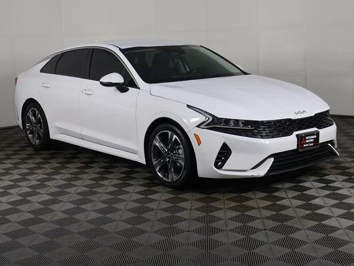 2022 Kia K5 LXS