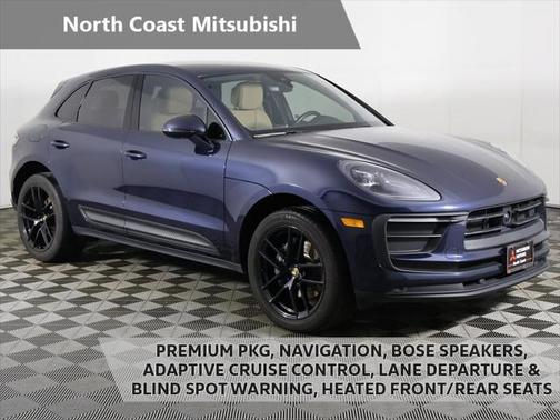2022 Porsche Macan Base