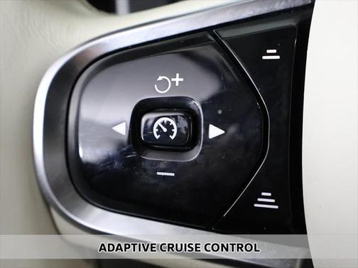 2024 Volvo XC90 B5 Plus Bright Theme