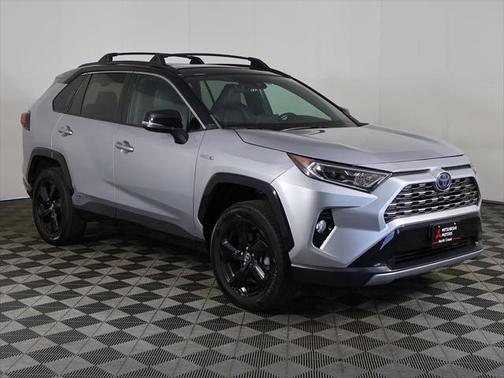 2019 Toyota RAV4 Hybrid SE