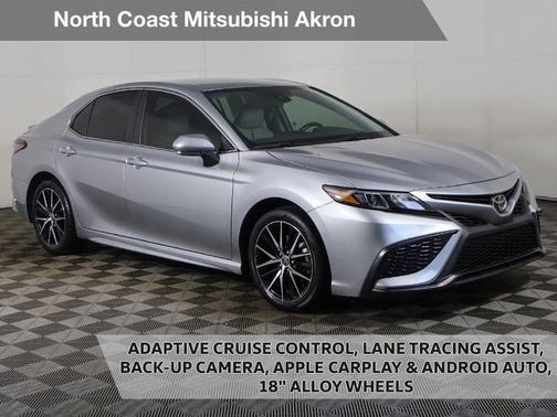 Celestial Silver Metallic 2023 Toyota Camry SE