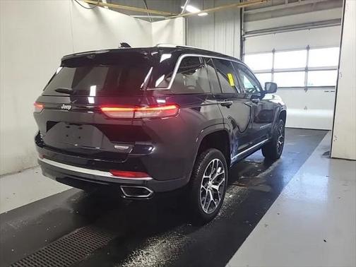 2023 Jeep Grand Cherokee 4xe Summit Reserve