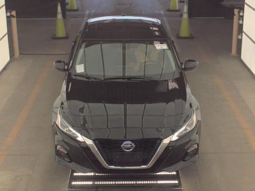 Super Black 2019 Nissan Altima 2.5 SV