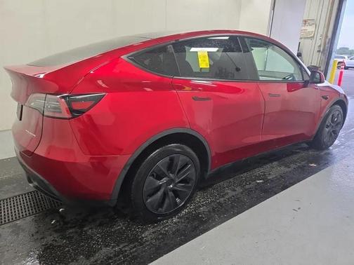2024 Tesla Model Y Long Range Dual Motor All-Wheel Drive
