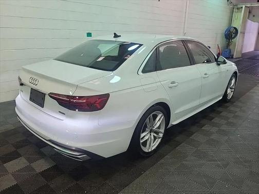 2024 Audi A4 45 S line Premium Plus
