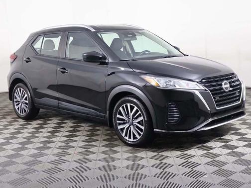 2022 Nissan Kicks SV