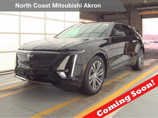 Stellar Black Metallic 2024 Cadillac LYRIQ Luxury