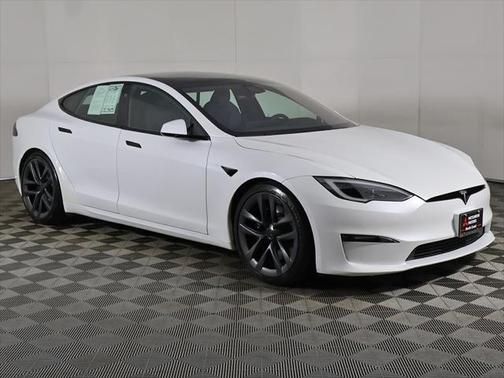 2022 Tesla Model S Base