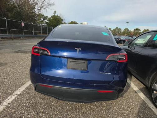 2021 Tesla Model Y Long Range Dual Motor All-Wheel Drive