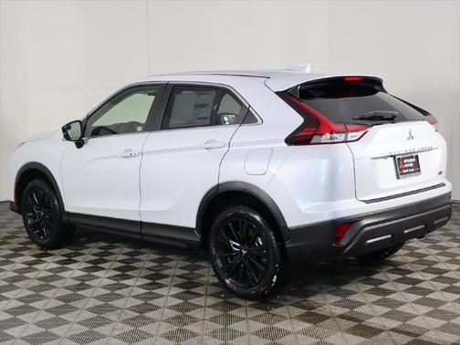 2025 Mitsubishi Eclipse Cross LE
