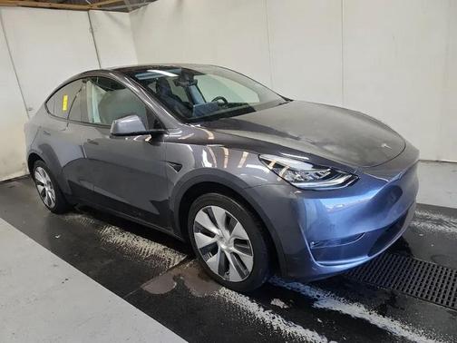 2022 Tesla Model Y Long Range Dual Motor All-Wheel Drive