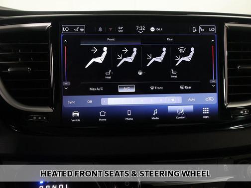 Diamond Black Crystal Pearlcoat 2025 Chrysler Pacifica L