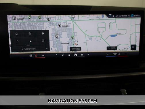 Black Sapphire Metallic 2024 BMW X7 xDrive40i