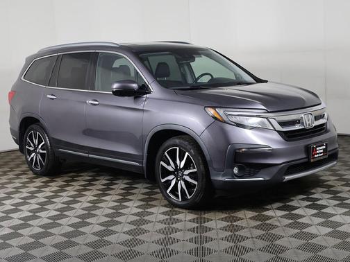 Modern Steel Metallic 2019 Honda Pilot Touring 8-Passenger