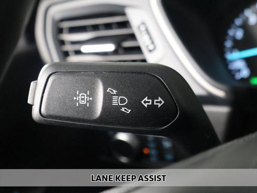 Oxford White 2022 Ford Escape SE