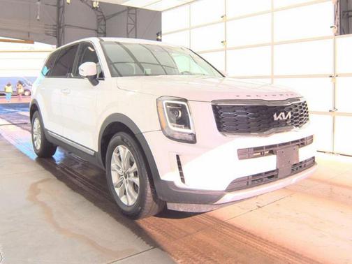2022 Kia Telluride LX