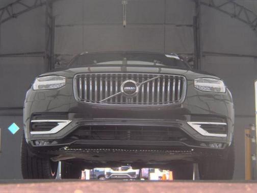 2024 Volvo XC90 B6 Ultimate Bright Theme 7-Seater