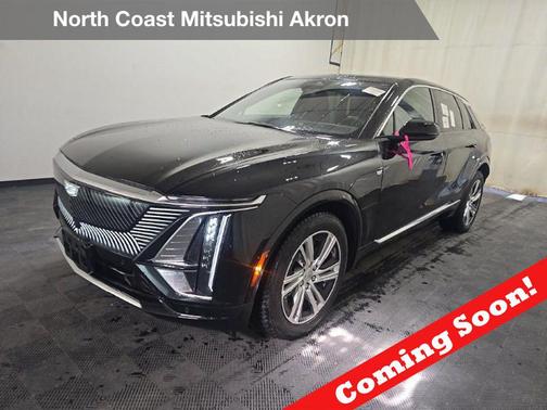 Stellar Black Metallic 2024 Cadillac LYRIQ Tech