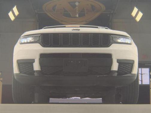 2022 Jeep Grand Cherokee L Altitude