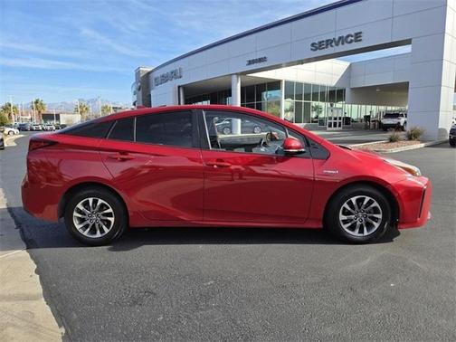 2019 Toyota Prius XLE