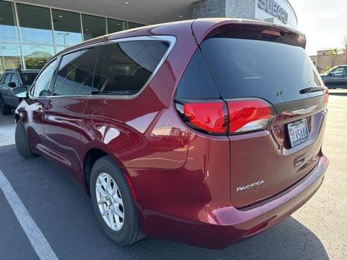 2017 Chrysler Pacifica Touring