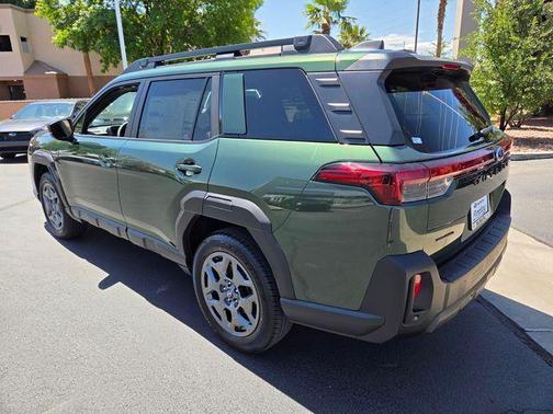 Deep Emerald Green Pearl 2026 Subaru Outback Premium