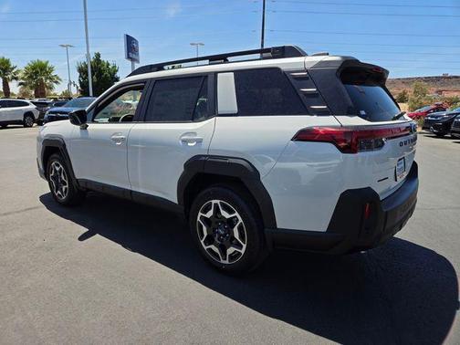 Crystal White Pearl 2026 Subaru Outback Touring