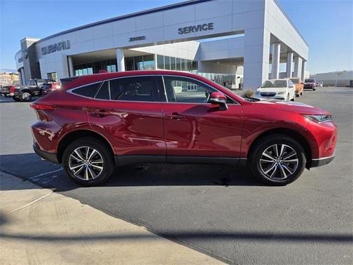 2022 Toyota Venza LE