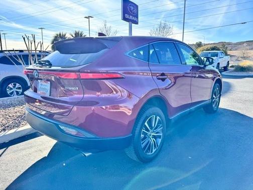 2022 Toyota Venza LE