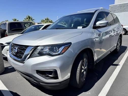 2018 Nissan Pathfinder S