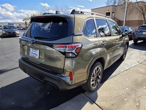 2025 Subaru Forester Hybrid Premium