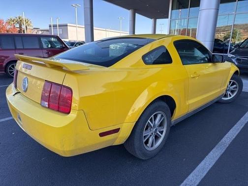 2006 Ford Mustang Base