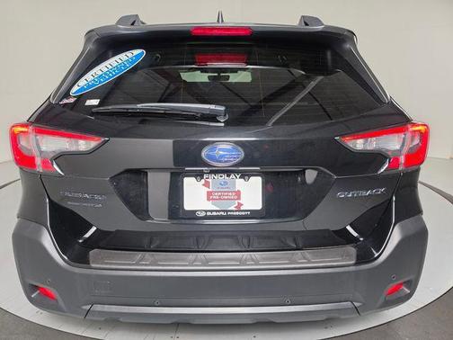 Crystal Black Silica 2025 Subaru Outback Onyx Edition