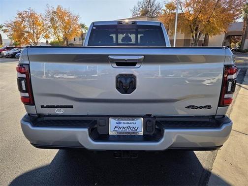 2022 RAM 2500 Laramie Crew Cab 4x4 6'4' Box