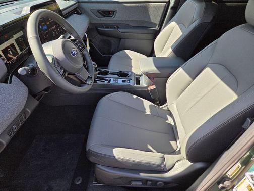 Deep Emerald Green Pearl 2026 Subaru Outback Limited XT