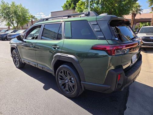 Deep Emerald Green Pearl 2026 Subaru Outback Limited XT