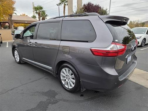 2017 Toyota Sienna Limited Premium