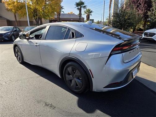 2023 Toyota Prius LE