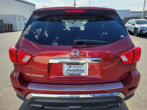 2017 Nissan Pathfinder S