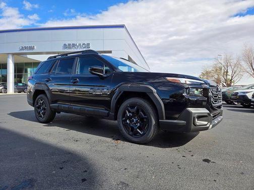 Crystal Black Silica 2026 Subaru Outback Limited