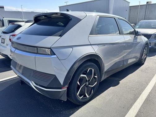 2022 Hyundai IONIQ 5 SEL