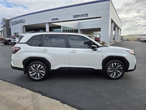 2025 Subaru Forester Hybrid Touring