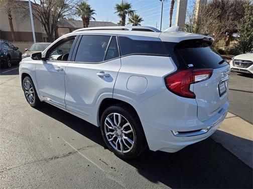 2023 GMC Terrain Denali