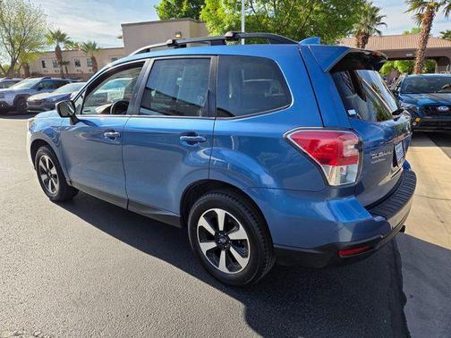Quartz Blue Pearl 2017 Subaru Forester 2.5i Premium