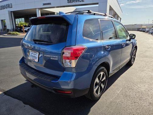 Quartz Blue Pearl 2017 Subaru Forester 2.5i Premium